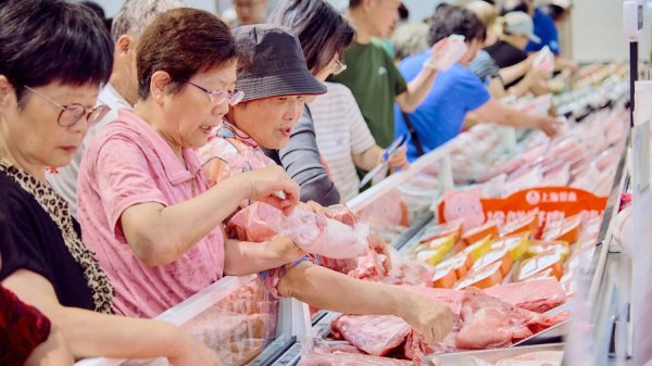 买菜吃饭一站拿捏！超市解锁社区便民食堂新体验